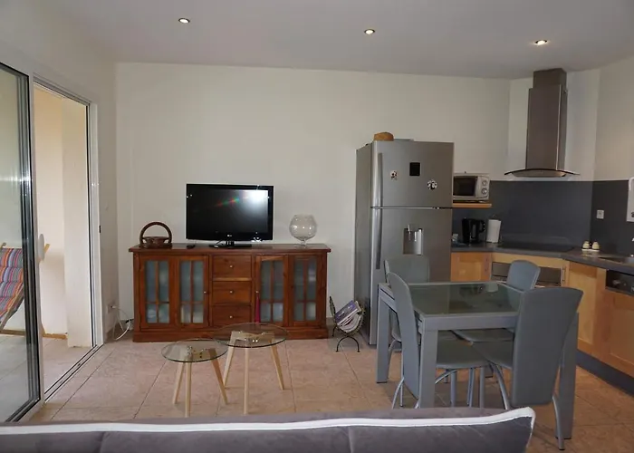 Apartment Joli T3 Familial Proche De La Saint-Florent (Corsica)